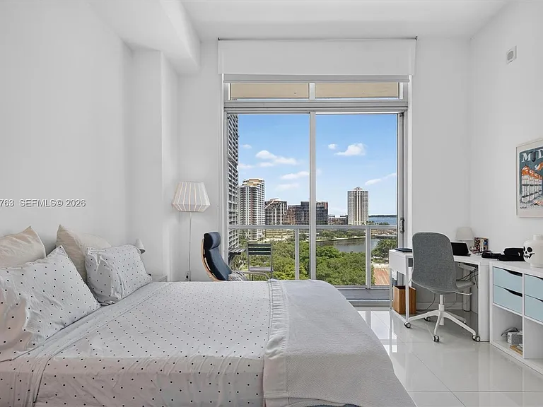 500 Brickell Ave #1100 — Photo 15