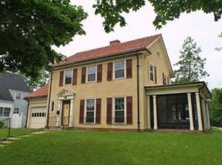 2325 State St, La Crosse, WI 54601