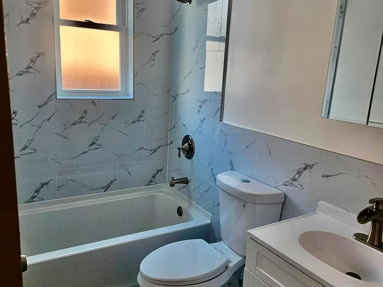 8 Madison St #1 — Photo 4