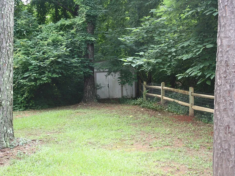 152 Stonybrook Dr — Photo 7