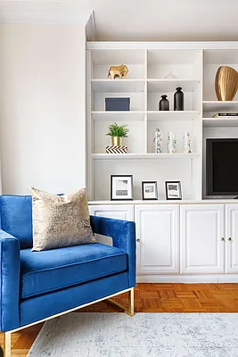 Sold by Compass | media 8