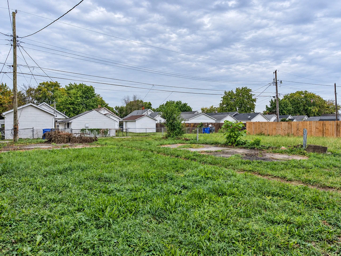 3 bed, 2.5 bath, 2280 sqft, $1,950 — Photo 4