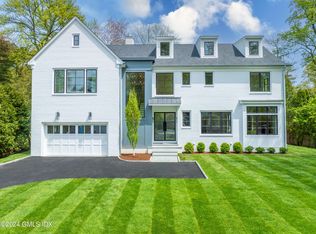 17 Bramble Ln, Riverside, CT 06878