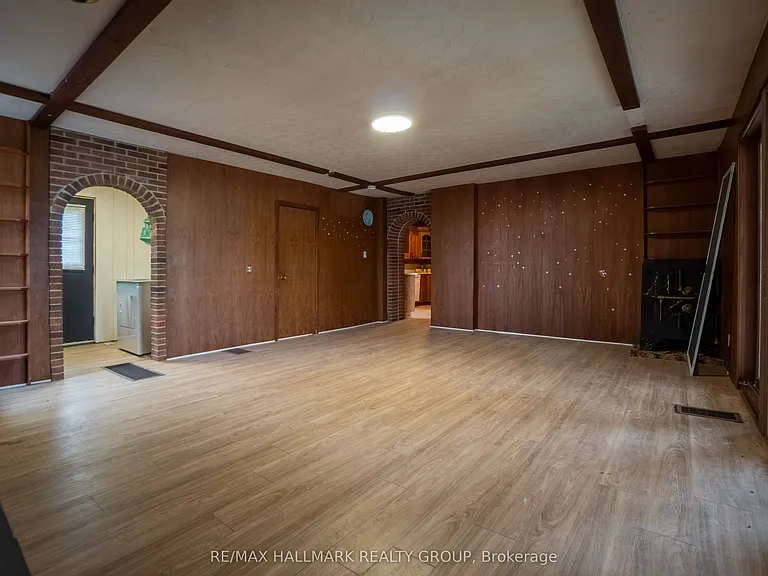 2590 Carp Rd — Photo 12