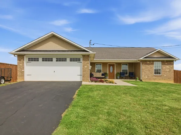 630 Privet Dr, Dandridge, TN 37725
