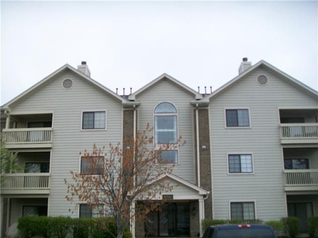 1st image of 8750 Yardley Ct