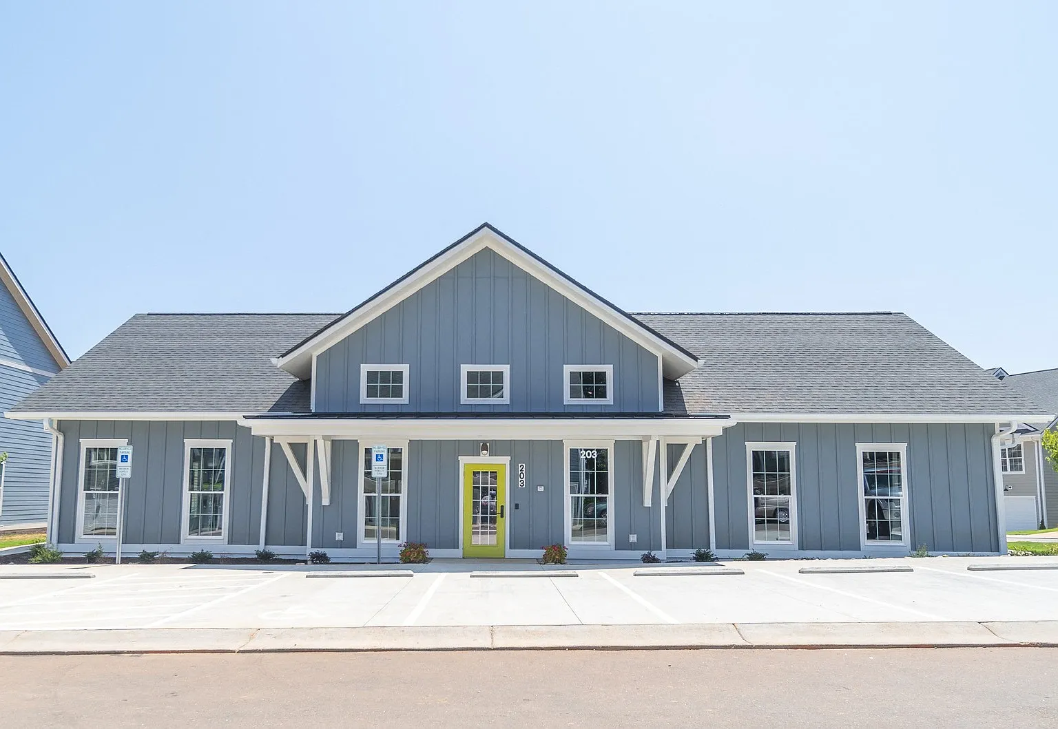 Landon Green Artisan Cottages — Photo 1