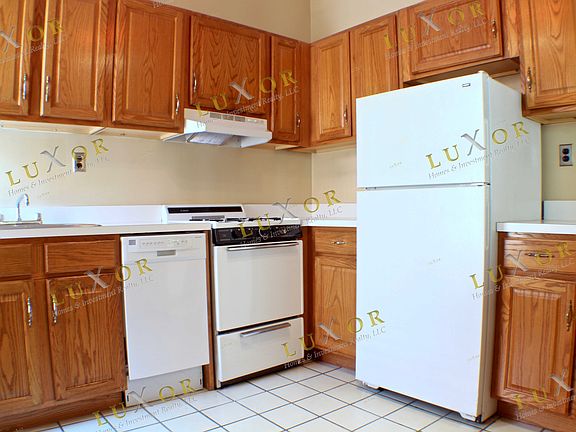 2nd image of 200 W 98th St APT 5W