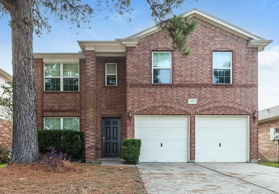19119 Royal Isle Dr