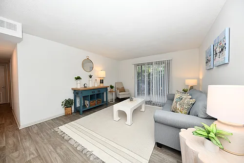 The Abigail Photo 1