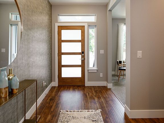 Example of a Entryway