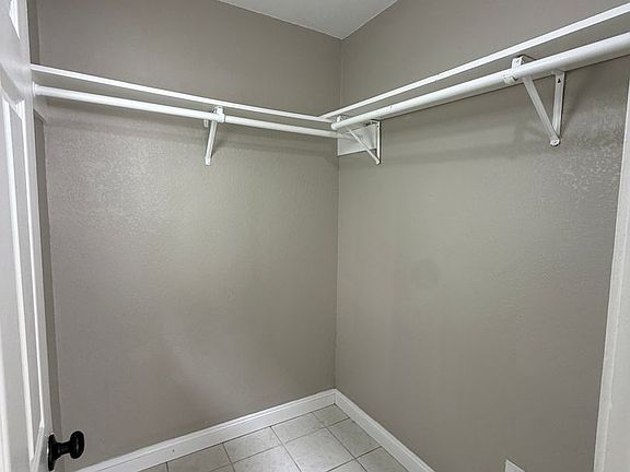 4th image of 2028 Auseon Ave