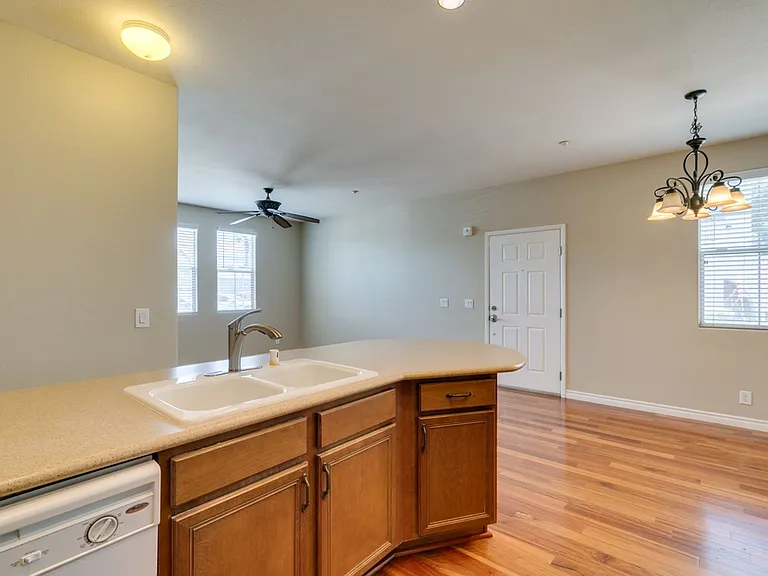 50 Aura De Blanco St #16102 — Photo 31