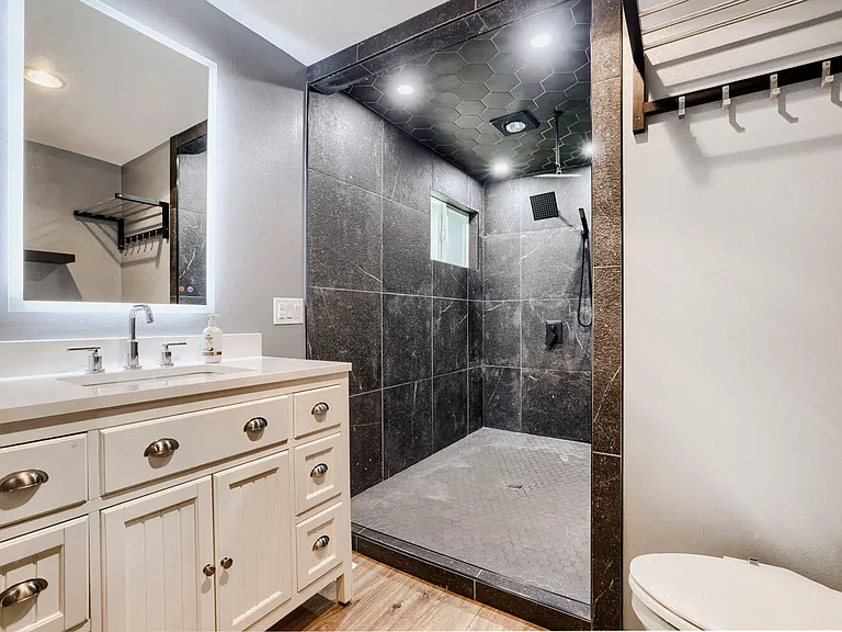 3030 Panaview Blvd — Photo 11