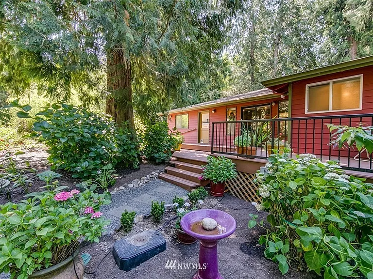 5475 NE Sunset Pl — Photo 1
