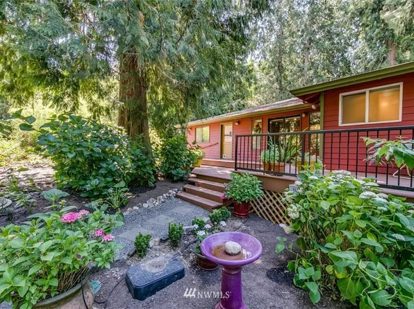 5475 NE Sunset Pl, Bainbridge Island, WA 98110