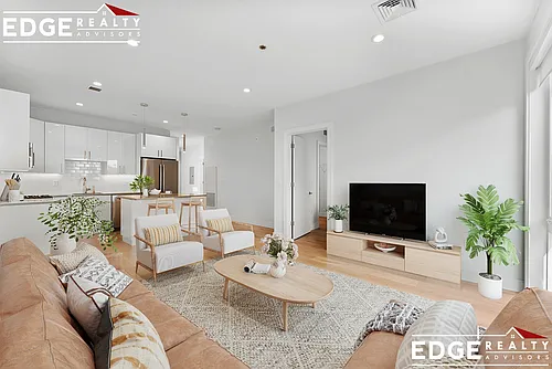 420 W Broadway #205 Photo 1