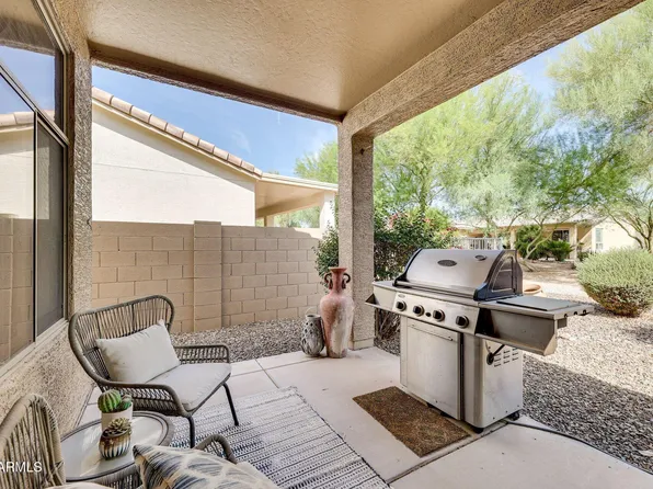 9746 E Coopers Hawk Dr, Sun Lakes, AZ 85248