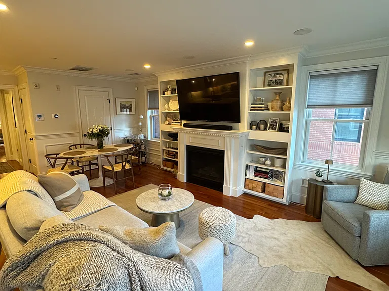 49 L St #2 — Photo 4