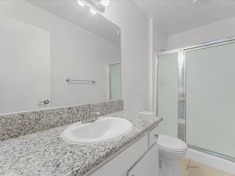 144 N Michigan Ave #6 — Photo 15