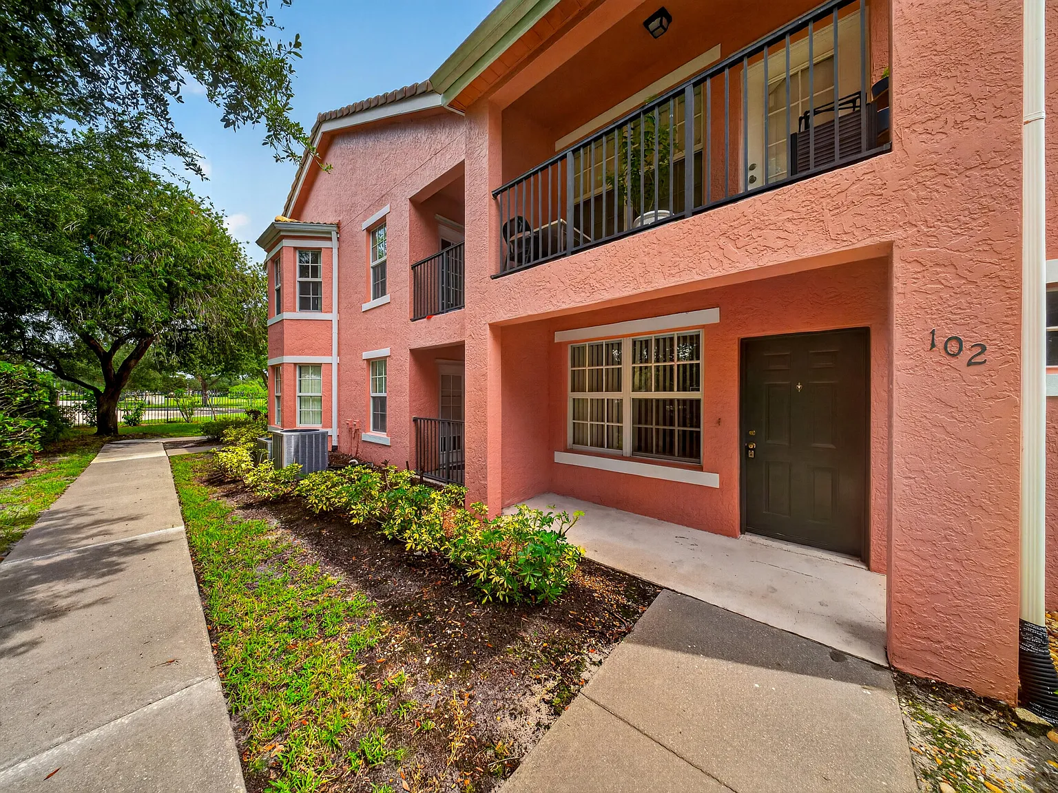 2 bed, 2.0 bath, 1151 sqft, $1,850 — Photo 1