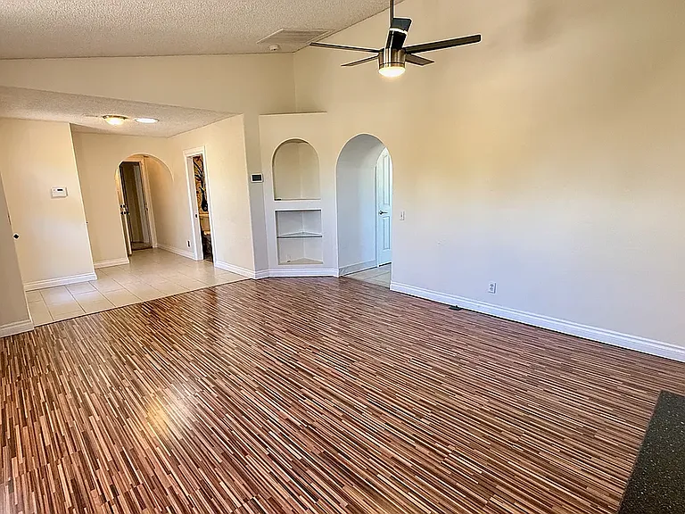 3385 W Agate Ave — Photo 2