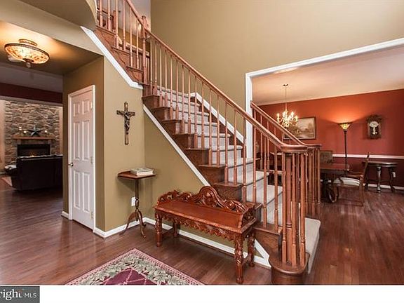 5th image of 206 Victoria Ln