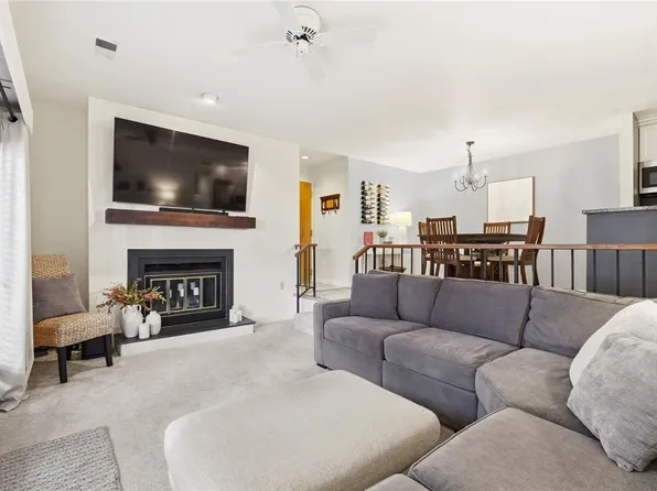 1905 Kenzie Dr, Pittsburgh, PA 15205