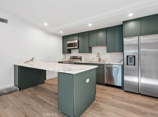 10028 Shoup Ave, Chatsworth, CA 91311