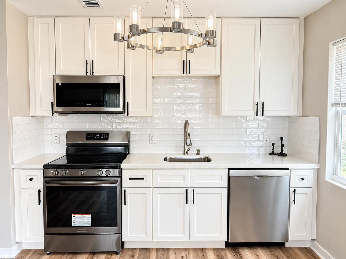 1 bed, 1028 sqft, $1,450 — Photo 3