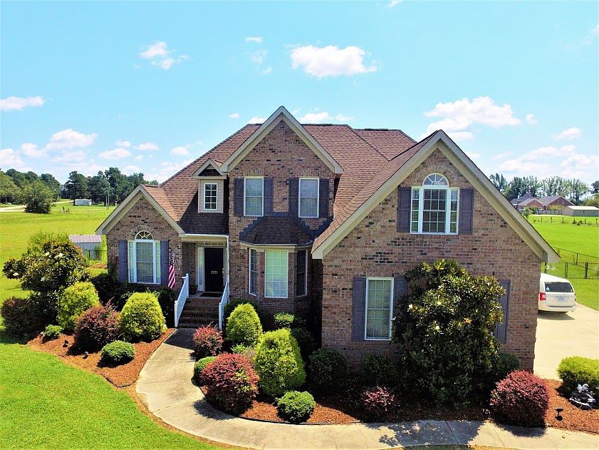 1st image of 2225 Laver Ln