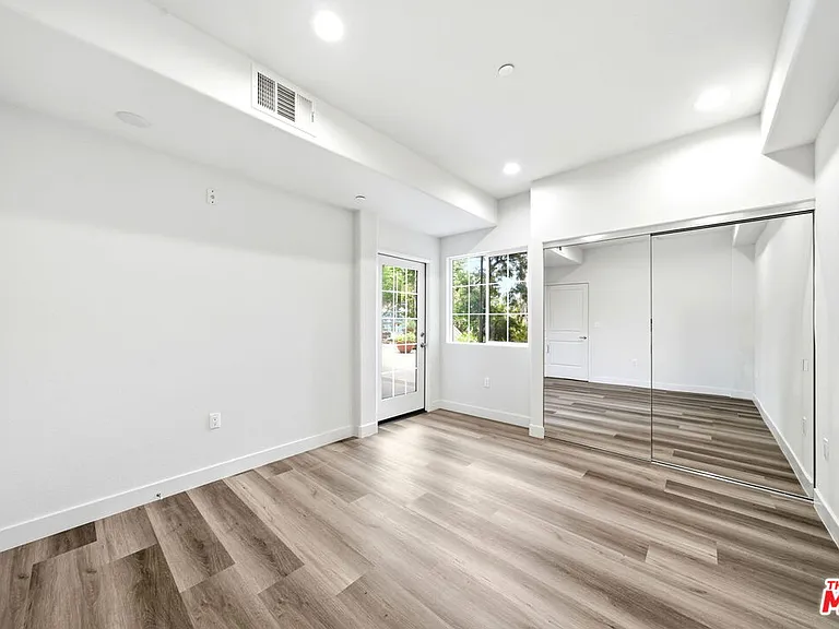 1408 W Washington Blvd #101 — Photo 14