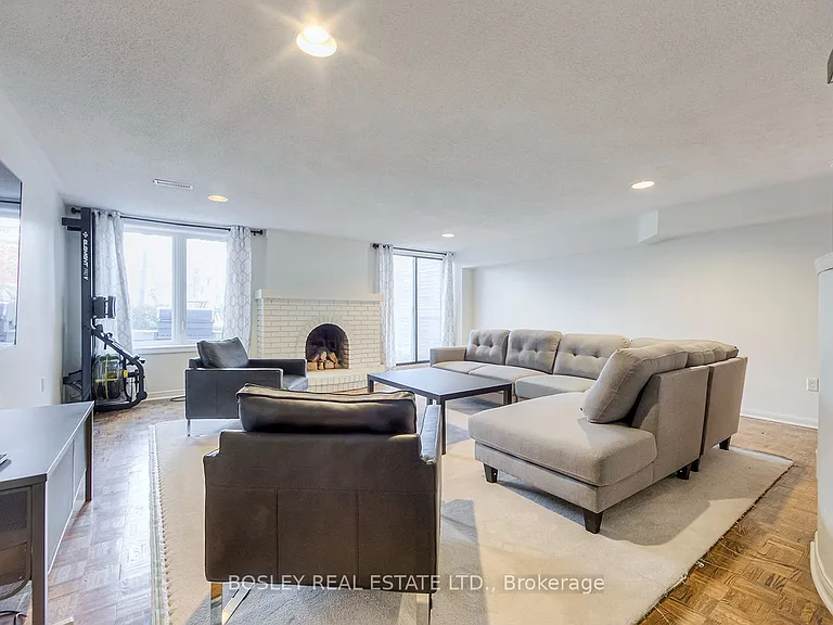 98 Sherwood Ave — Photo 39