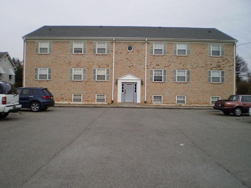 1st image of 3111 Ellsworth St NE #2