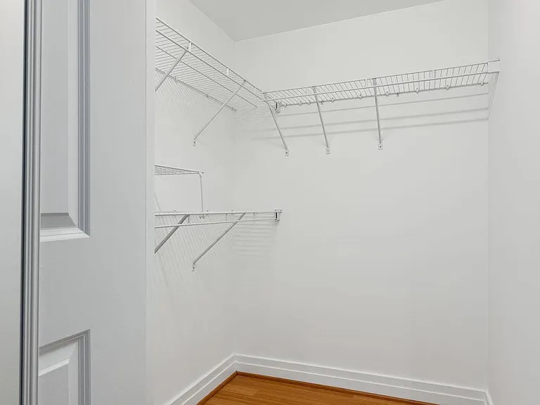 915 E St NE #505 — Photo 7