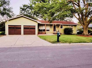 506 S Becker Ave, Moundridge, KS 67107