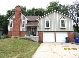 13920 S Sycamore St, Olathe, KS 66062