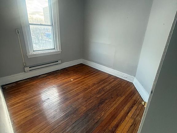 5th image of 727 S 56th St Floor 2