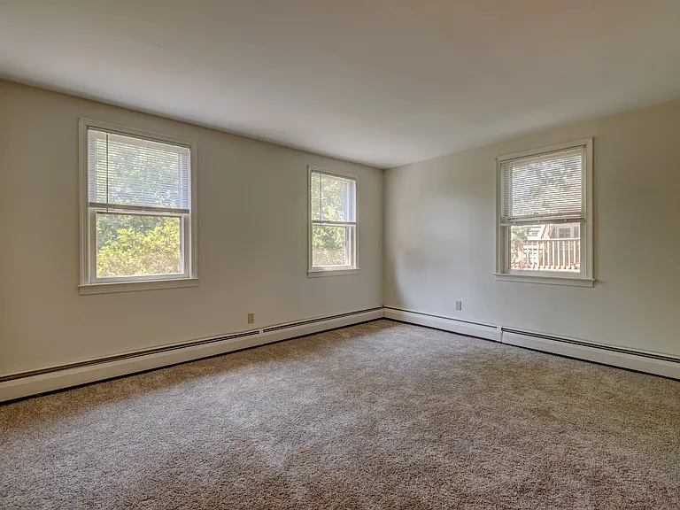 923 Washington St #104 — Photo 4