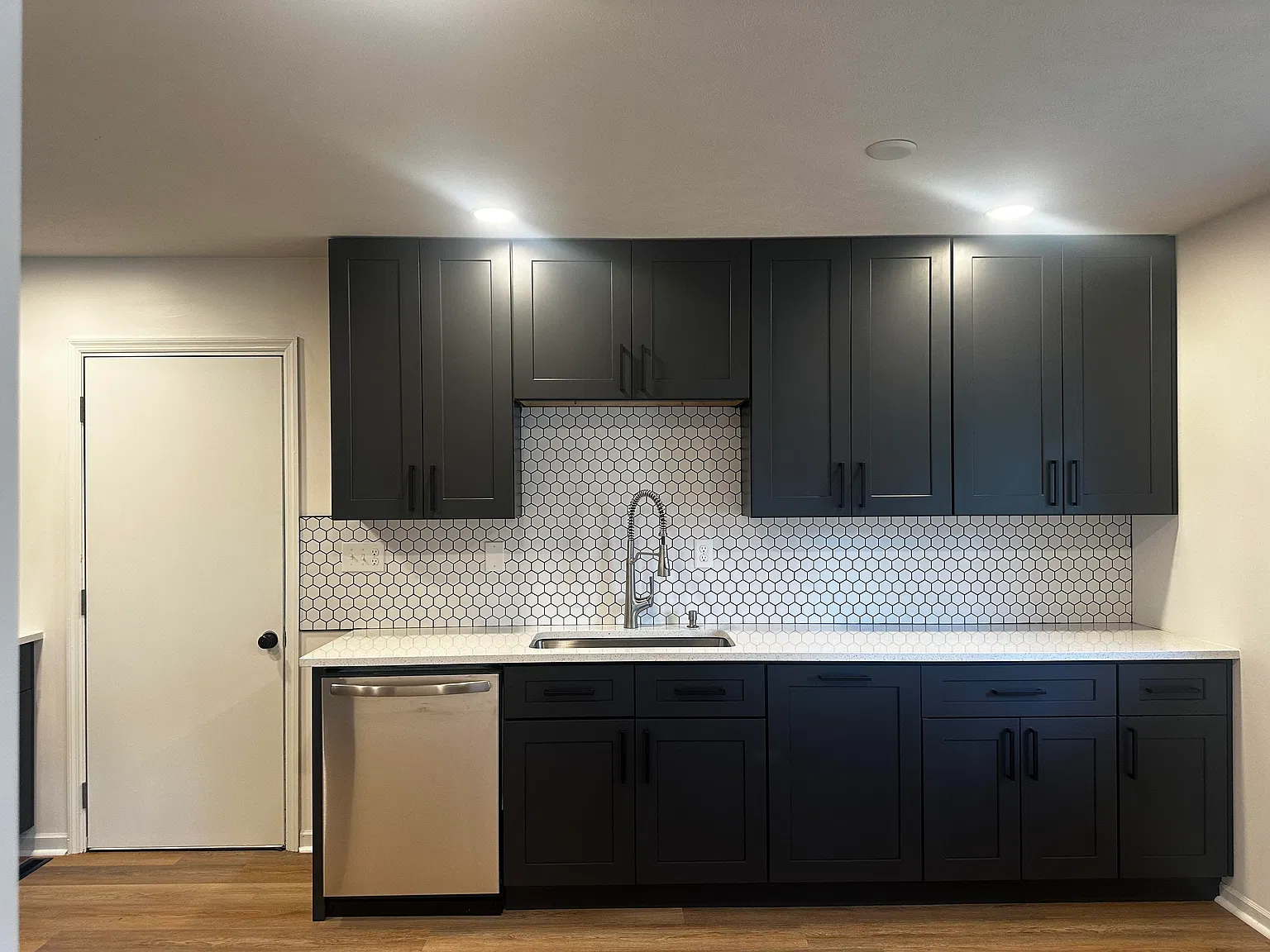 4 bed, 1700 sqft, $2,395 — Photo 4