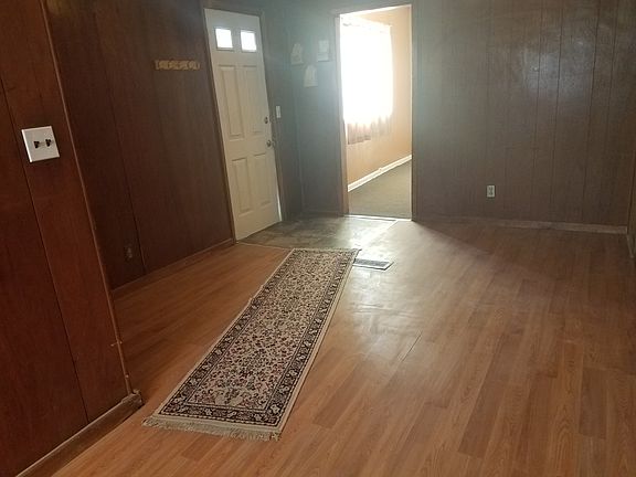 3rd image of 1028 West Ave