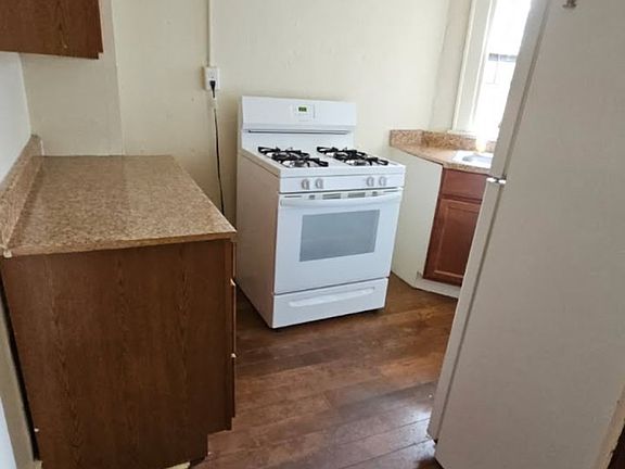 5th image of 55 E Main St #7