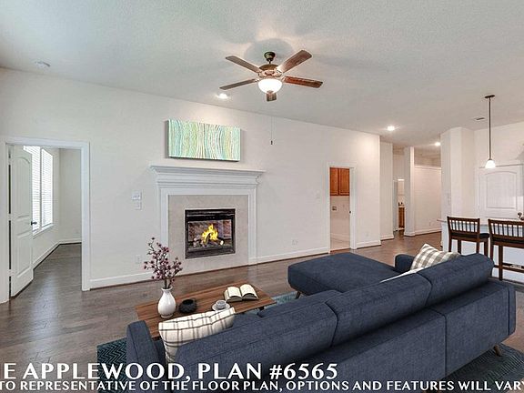 The Applewood - Family Room