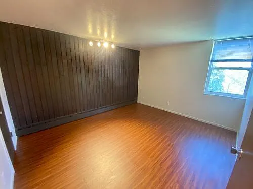 1245 E Vine St #2 — Photo 4