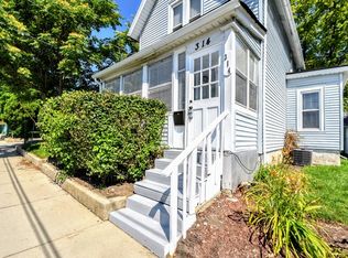 314 Summit St, Elgin, IL 60120