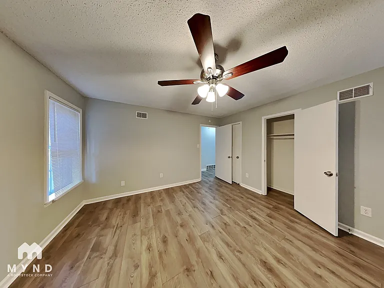 6919 Glenwick Dr — Photo 13
