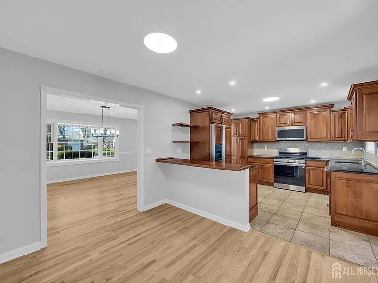 1430 Kearney Dr — Photo 16