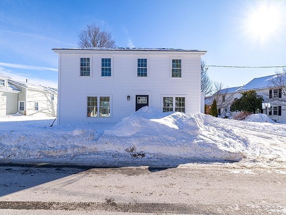 4th image of 67 Maple St