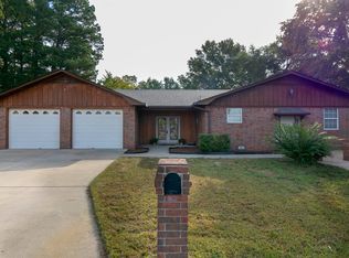 1972 Dave Ward Dr, Conway, AR 72034