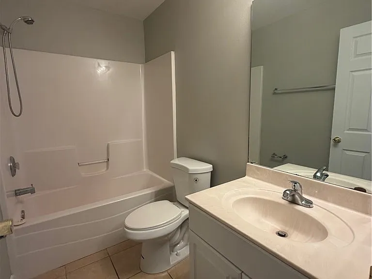 4807 5th St W — Photo 12